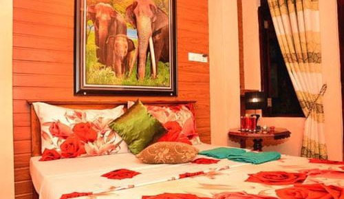 Single Room with Private Bathroom