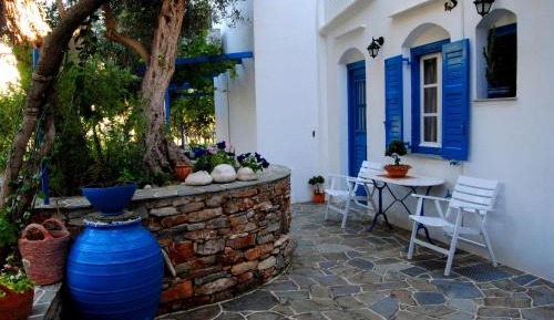 Standard Twin Room with Garden View