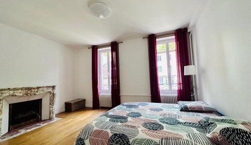 Apartment with Garden View