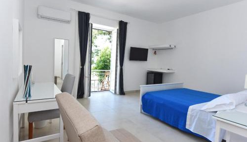 Deluxe Double Room with Sea View