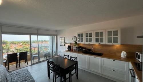 Apartment (6 Adults)