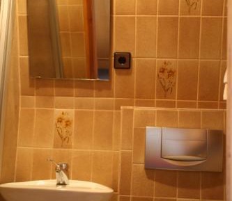 Twin Room with Bathroom