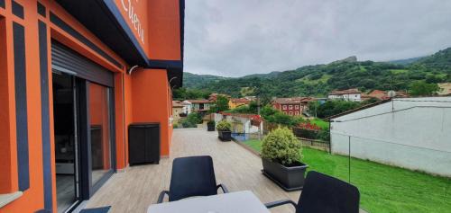 One-Bedroom Apartment with Terrace