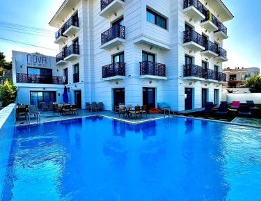 Suite with Pool View