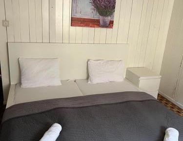 Twin Room with Shared Bathroom