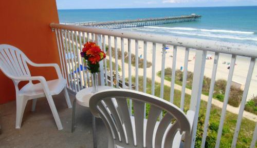 Oceanfront 2 Bedroom with Balcony