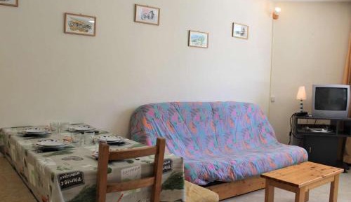 Apartment (6 Adults)