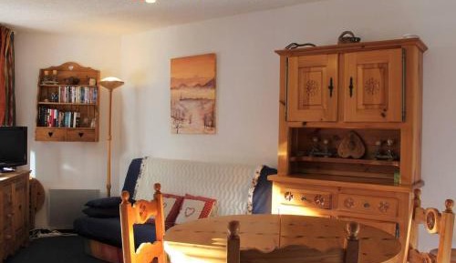 Apartment (6 Adults)