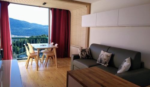 Apartment (4 Adults)