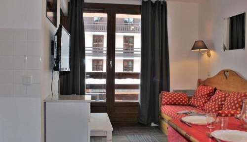 Apartment (6 Adults)