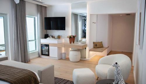 Manor House Deluxe Suite