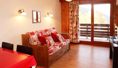 Apartment (4 Adults)