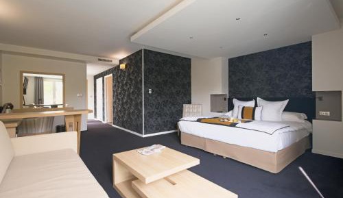 Suite with Spa Bath