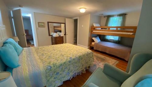 Ramseur Guest House Room 
