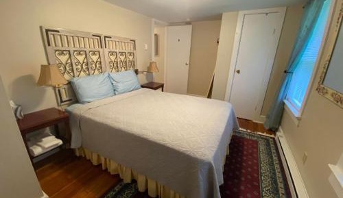 Mosby Guest House Room