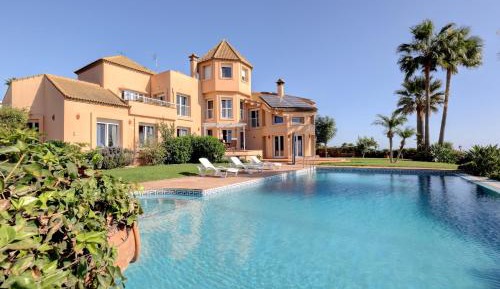 Villa with Sea View