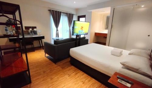 Suite with Garden View