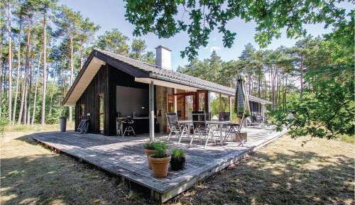 Three-Bedroom Holiday Home 