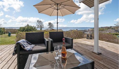 Three-Bedroom Holiday Home 