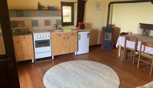 Apartment with Mountain View