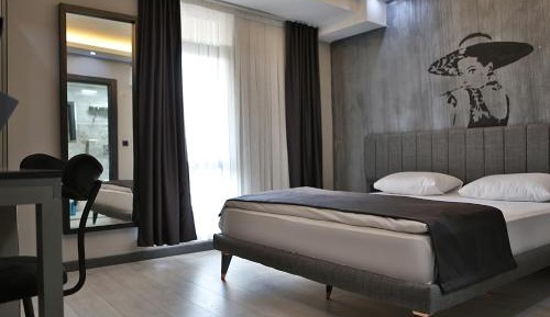 Deluxe Single Room