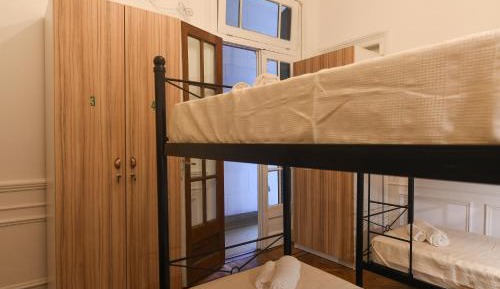 Single Bed in 6-Bed Dormitory Room