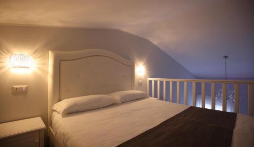 King Room with Spa Bath