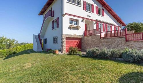 Apartment (8 Adults)