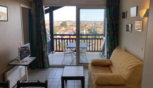 Apartment (4 Adults)