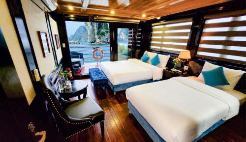 Triple Room with Balcony