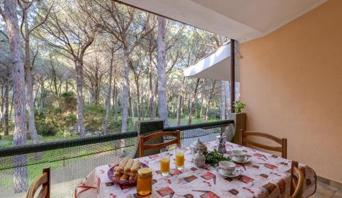 Villa with Garden View