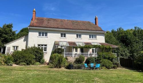 Seven-Bedroom House