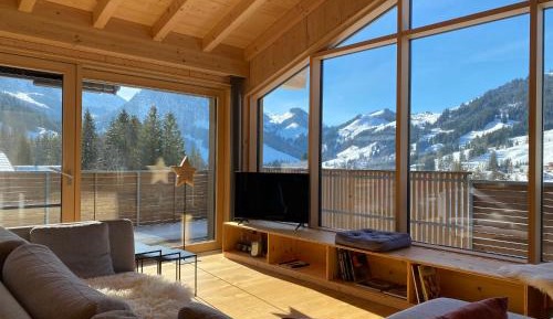 Two-Bedroom Apartment with Galerie