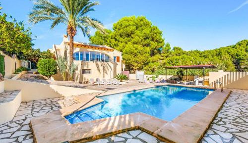 Eight-Bedroom Villa