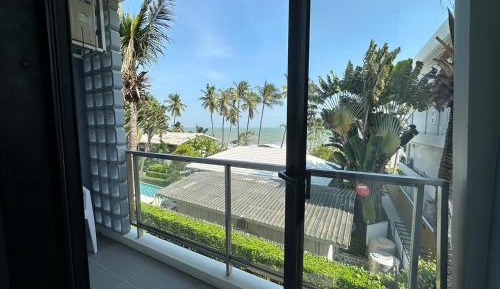 Standard Twin Room with Balcony