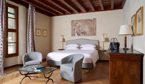 Deluxe Double Room with Spa Access