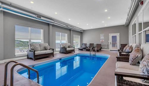 Ten-Bedroom Holiday Home