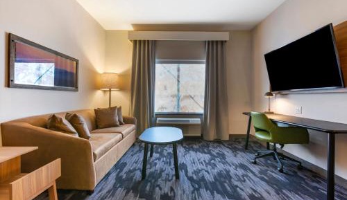King Suite with Sofa Bed