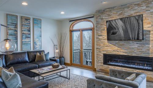 Four-Bedroom Apartment