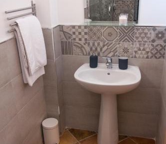 Triple Room with Private Bathroom