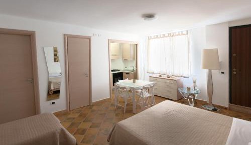 Quadruple Room with Private Bathroom