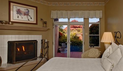 King Room - Mariposa