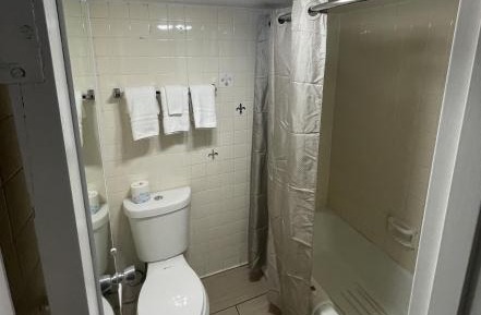 Queen Room - Smoking