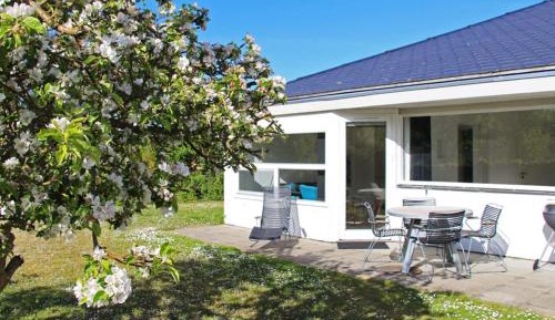One-Bedroom Holiday Home