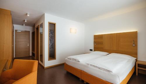 Basic Double Room