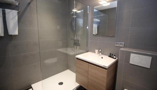 Large Double Room with Balcony
