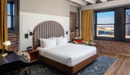 Premium King Room