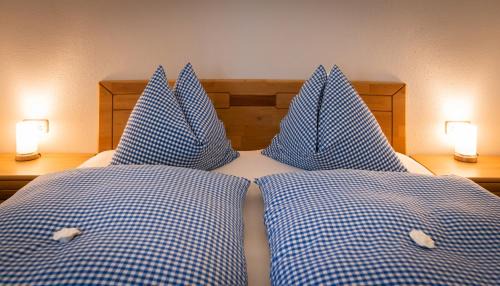 Apartment with Lake View