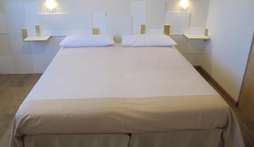 Double or Twin Room with Garden View