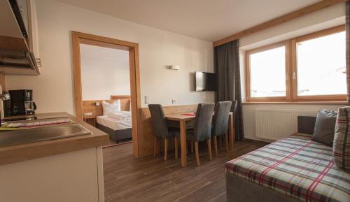 One-Bedroom Apartment (4 Adults)